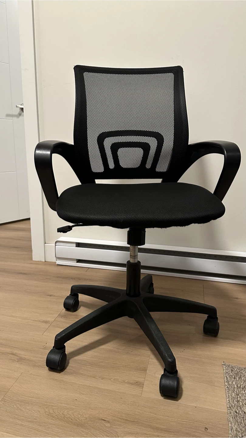 Black Mesh Office Chair