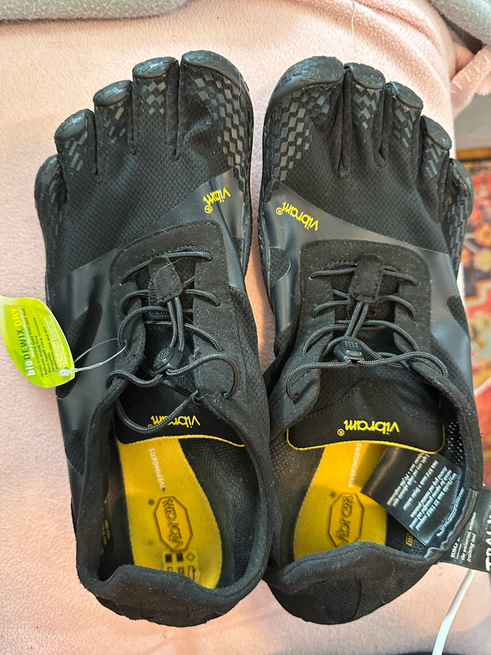 Vibram FiveFingers Black Training/Water Shoes