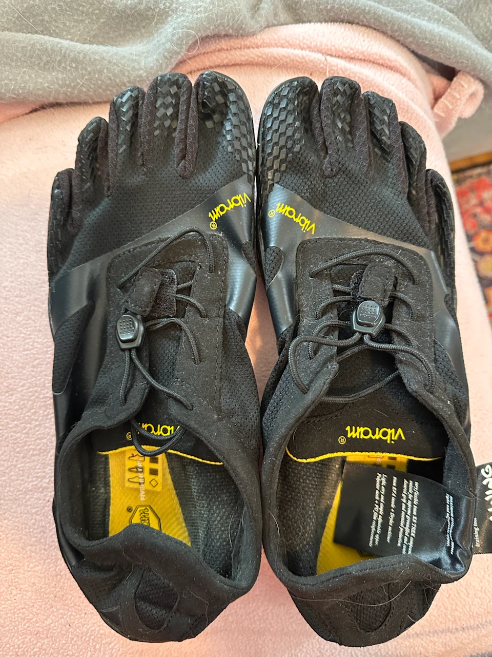 Vibram FiveFingers Black Training/Water Shoes