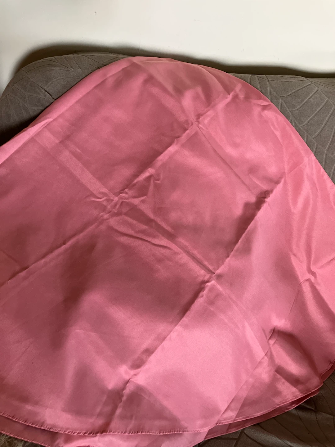 Pink Satin Tablecloth-70” Diameter - photo 3