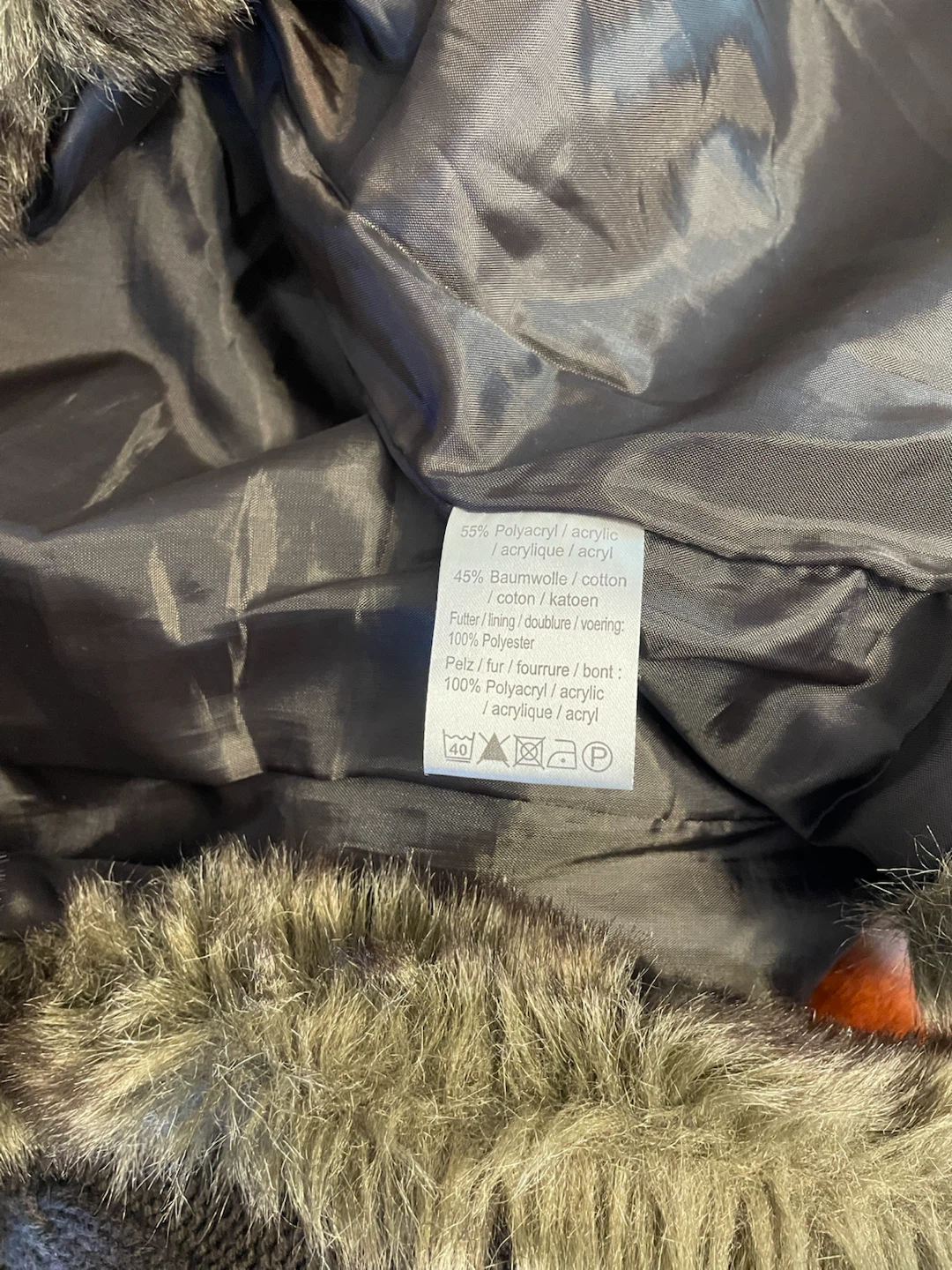 Vest with Faux Fur Trim - photo 3
