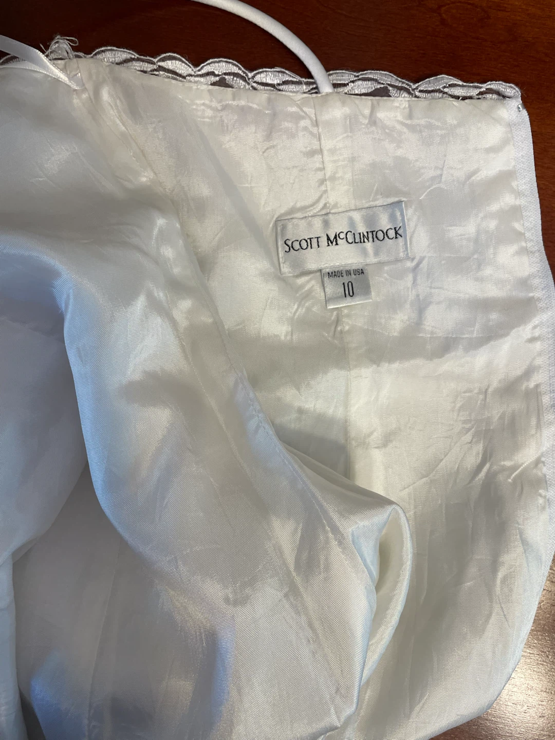 White Dress Size 10 - photo 3