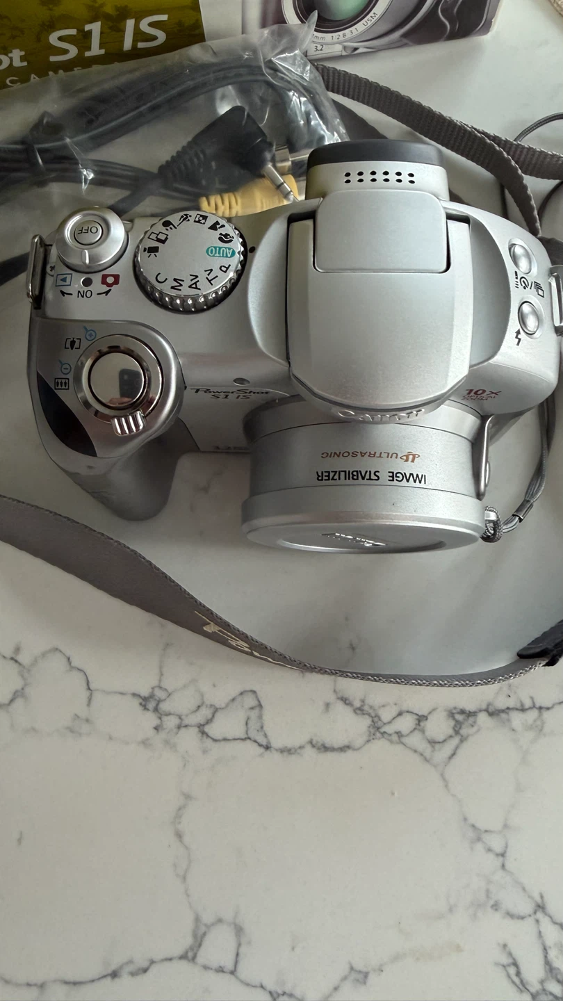 Canon PowerShot S1 IS Digital Camera - photo 3