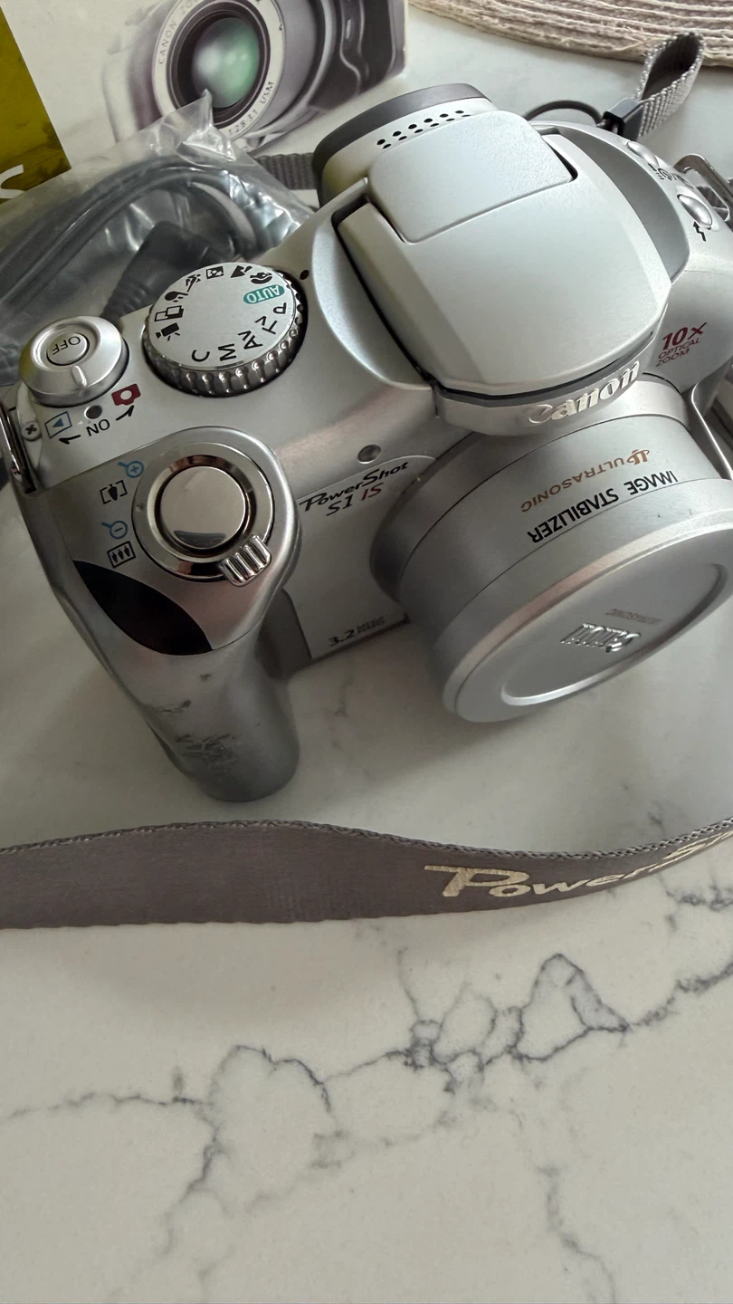 Canon PowerShot S1 IS Digital Camera - photo 4