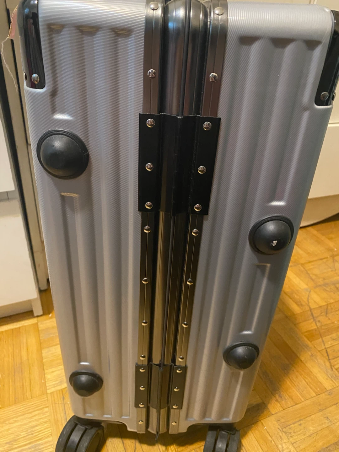 Carry on suitcase - photo 2