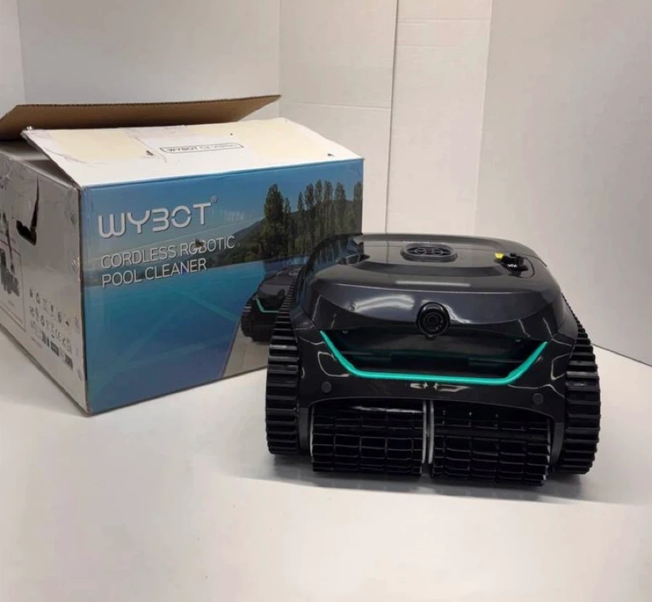WYBOT Cordless Robotic Pool Cleaner - photo 2