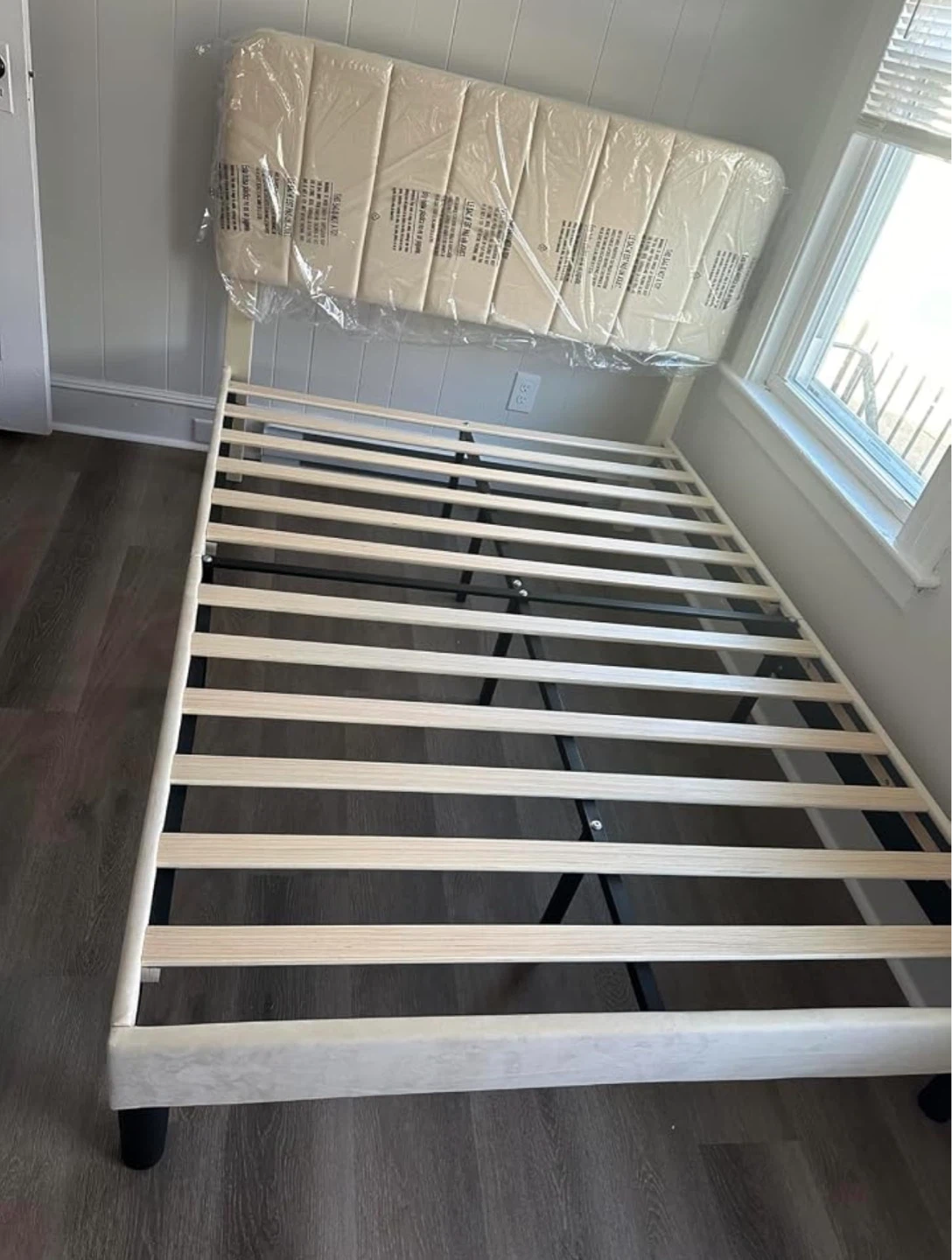 White Upholstered Twin Bed Frame with Headboard