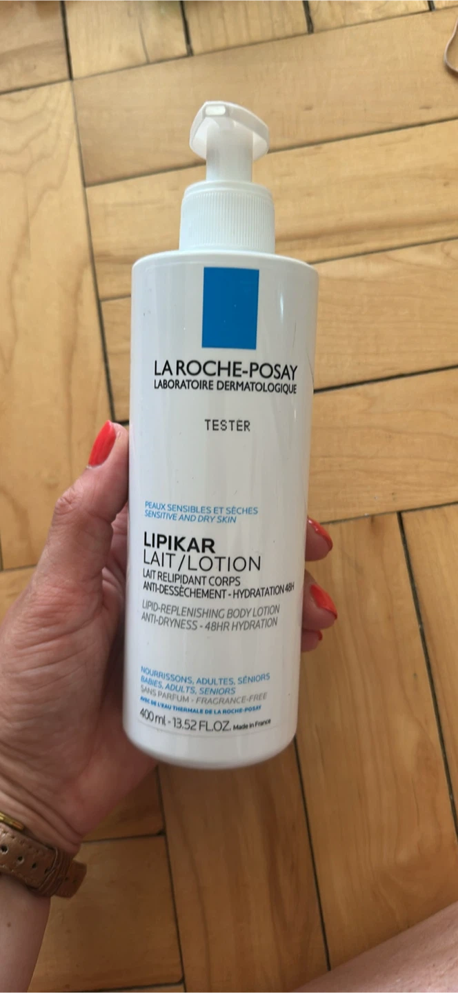 La Roche-Posay Lipikar Lipid-Replenishing Body Lotion