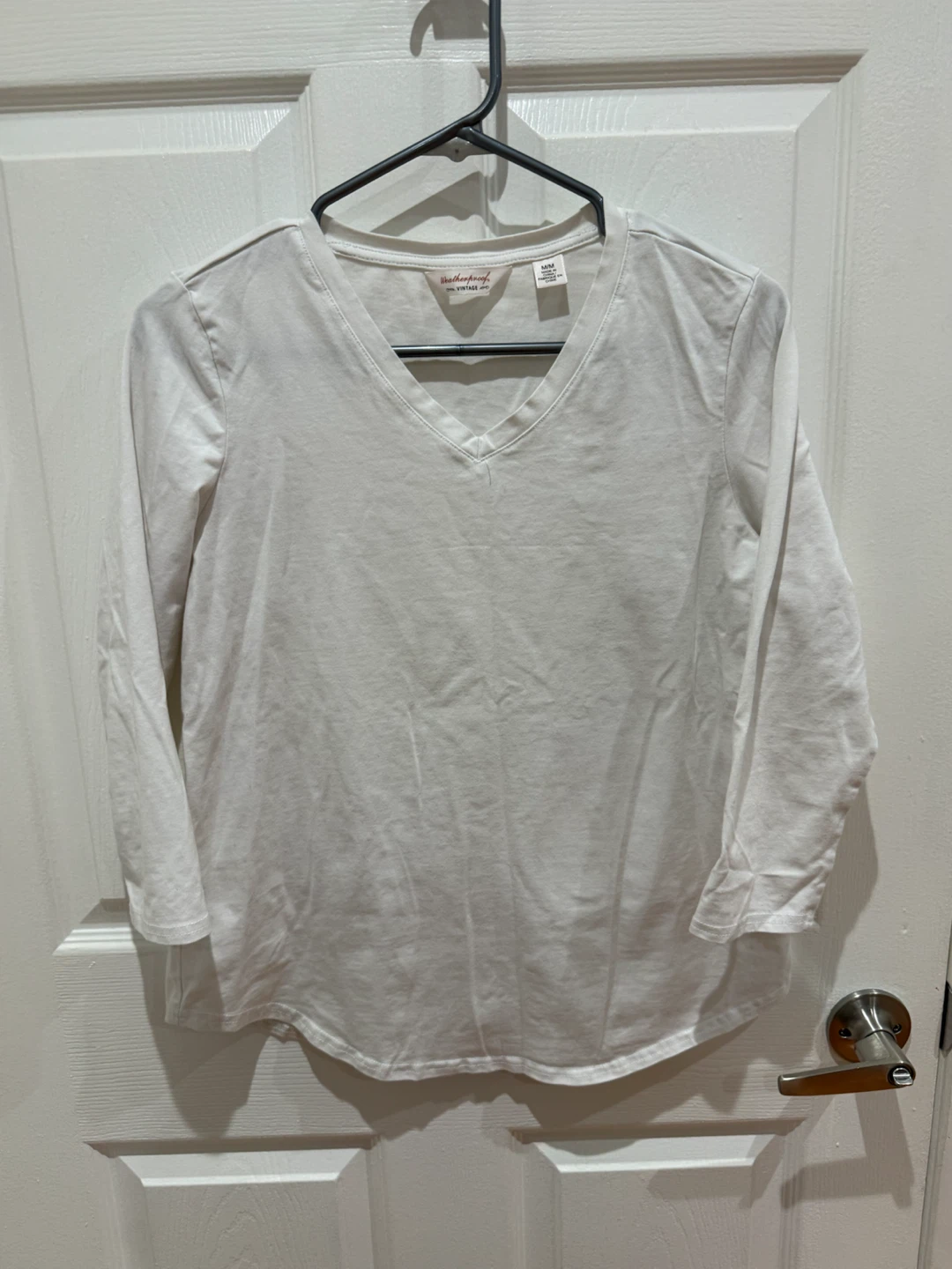 V-Neck Long Sleeve Shirts (2) - Medium - photo 2