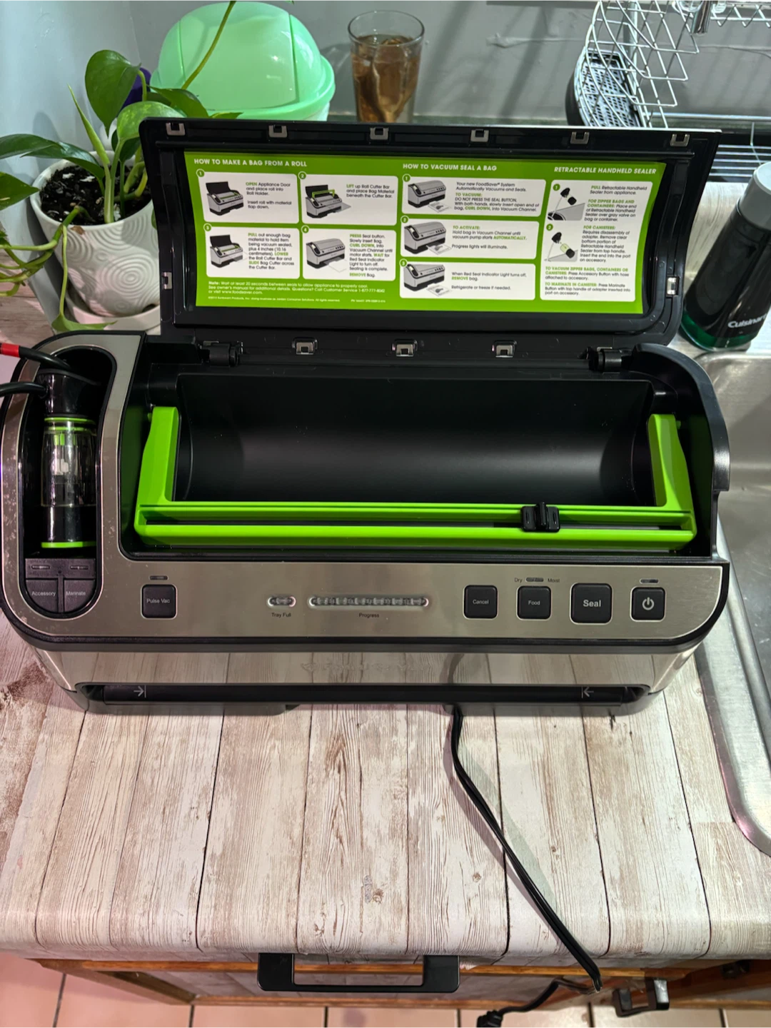 FoodSaver Vacuum Sealer - photo 3