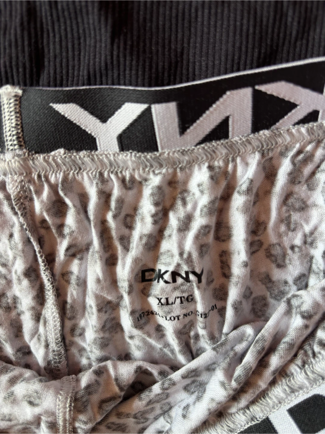 DKNY Black T-Shirt and Leopard Print Boxer Briefs Set - XL - photo 2