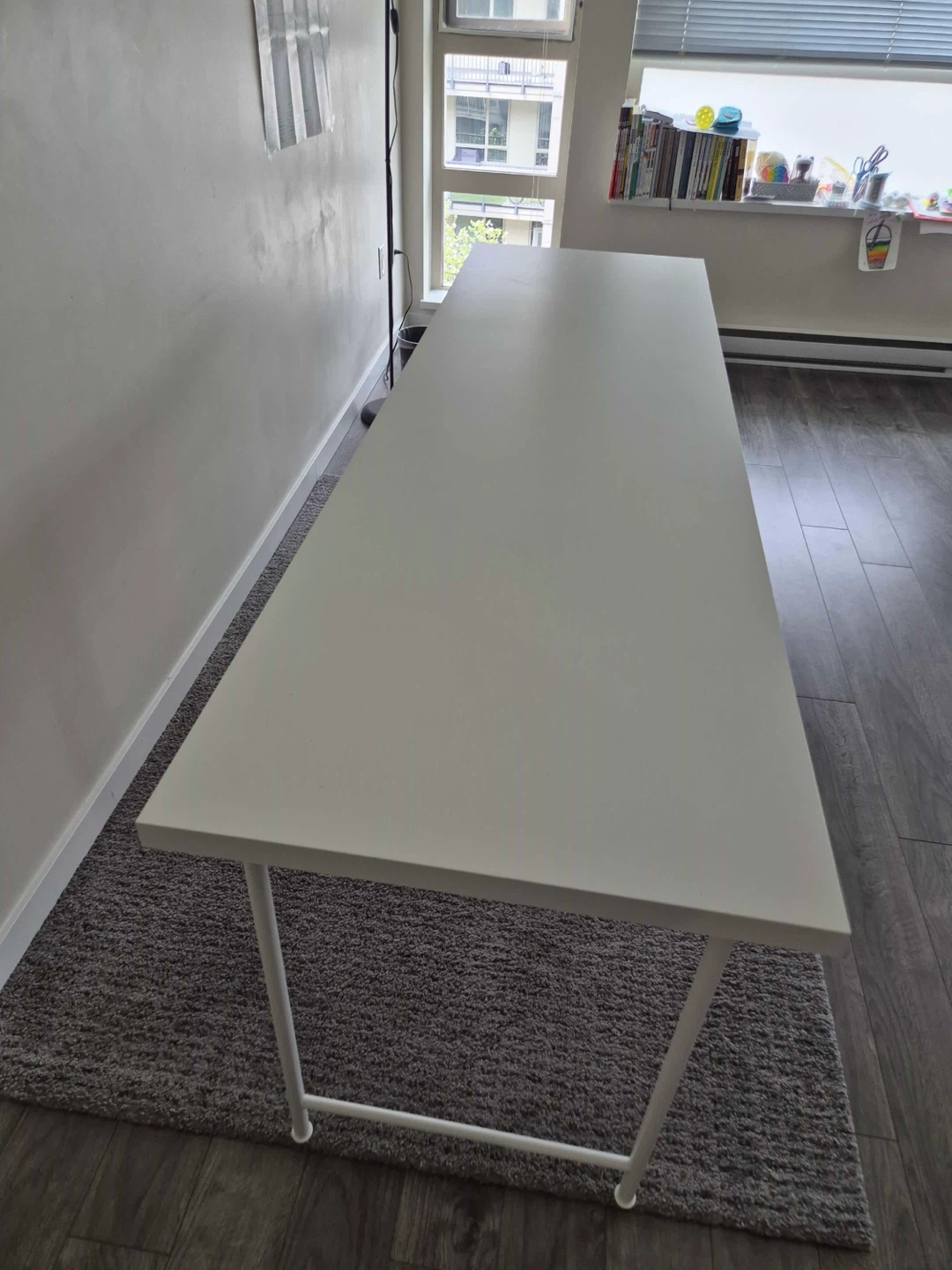 White Desk – 200 × 60 × 72 cm