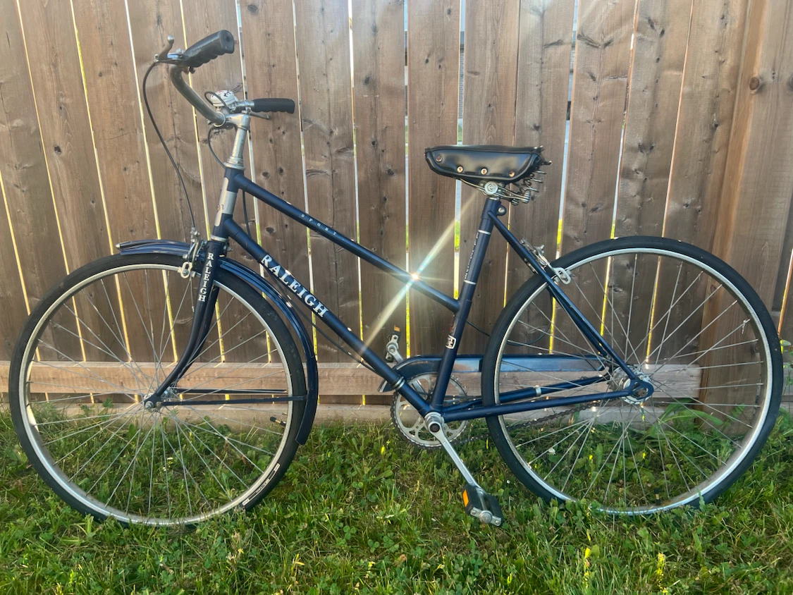 Raleigh Women's  Bike Classic  step-through commuter bicycle