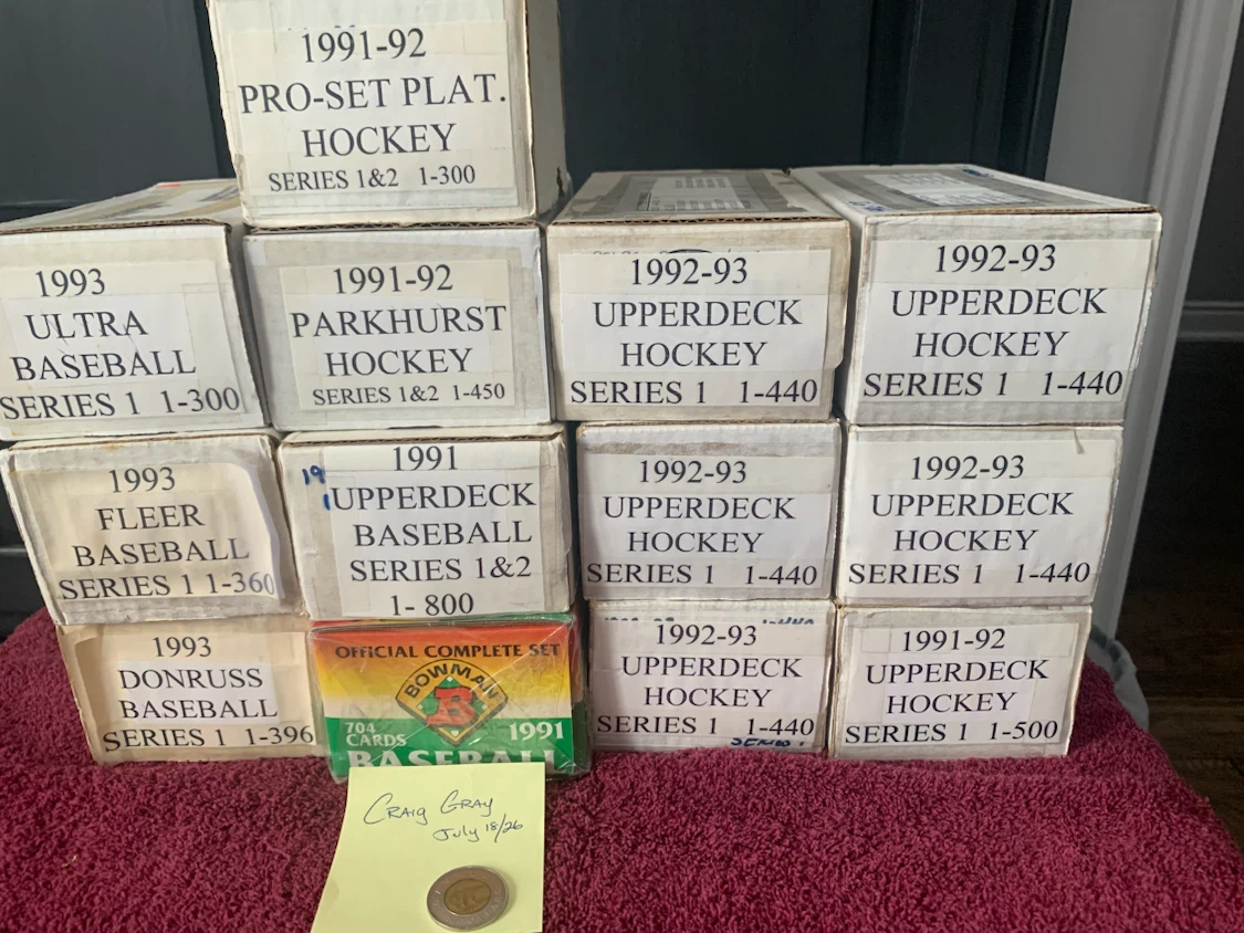 HOCKEY & BASEBALL CARD SETS