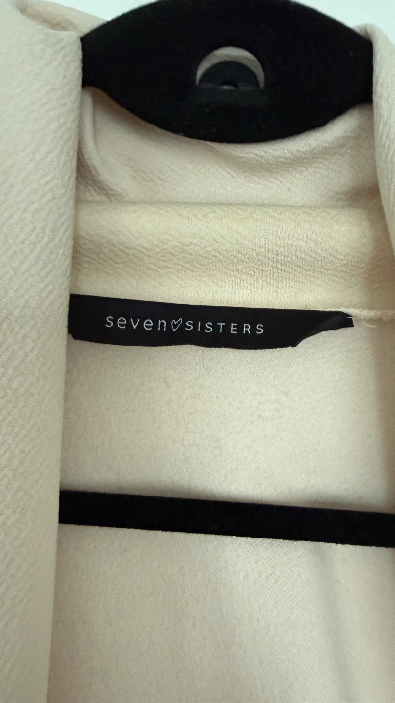 Seven Sisters Beige Sleeveless Vest - photo 2