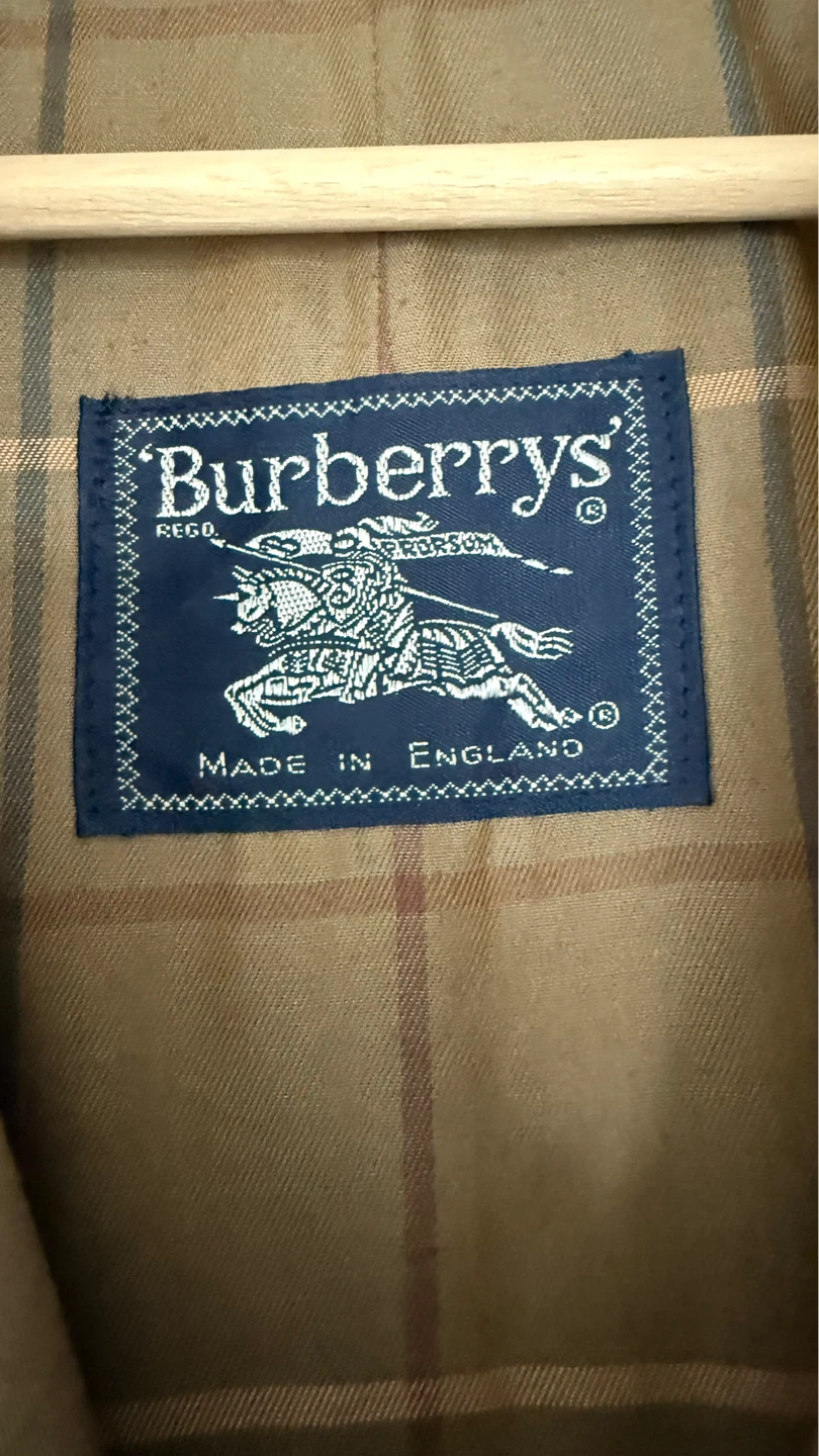 Vintage Burberrys Trench Coat - photo 2