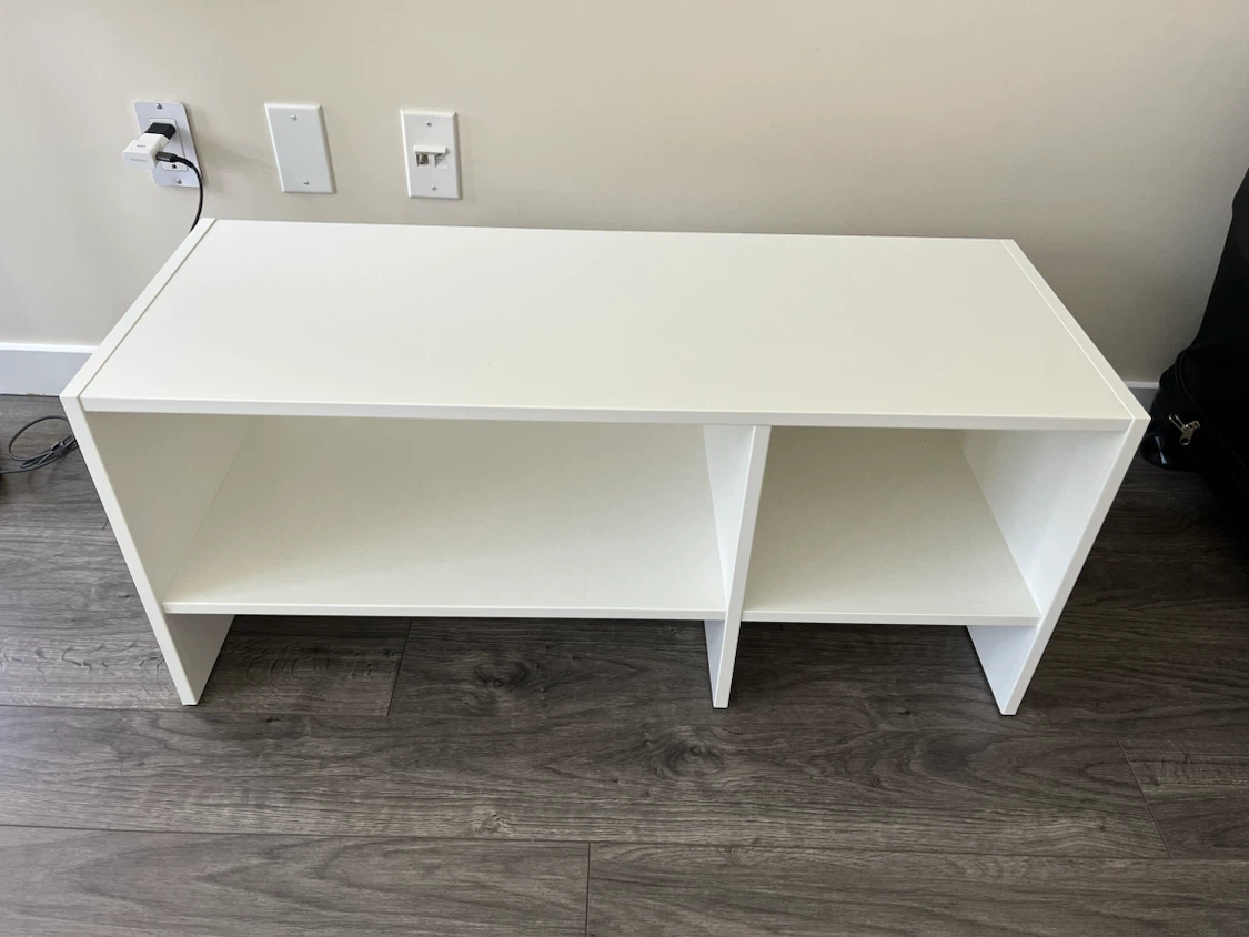 White TV Stand / TV Console (90 × 35 × 40 cm)
