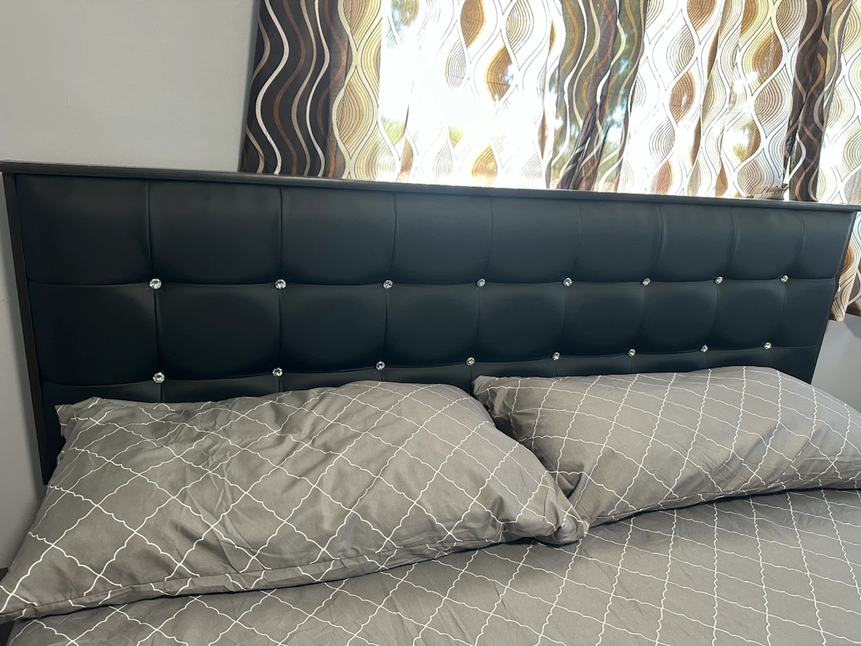 King size storage bed - photo 2