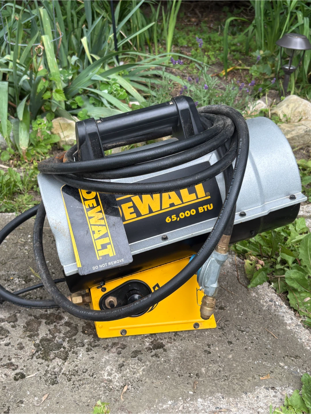 DEWALT 65,000 BTU Heater