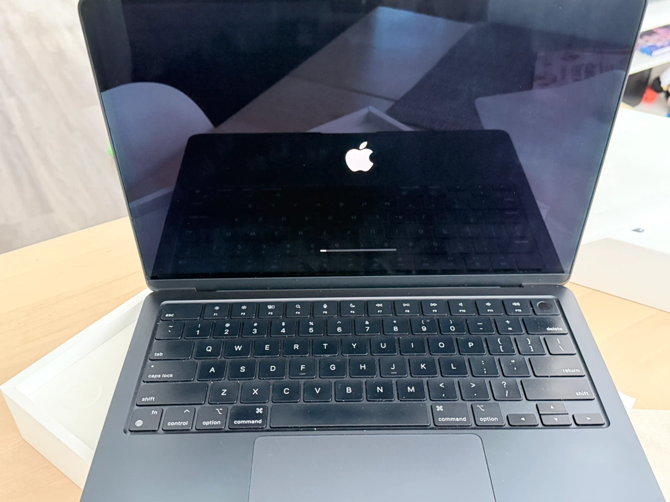 MacBook Air M2 (Rare 24GB RAM / 512GB SSD) - Mint Condition - photo 5