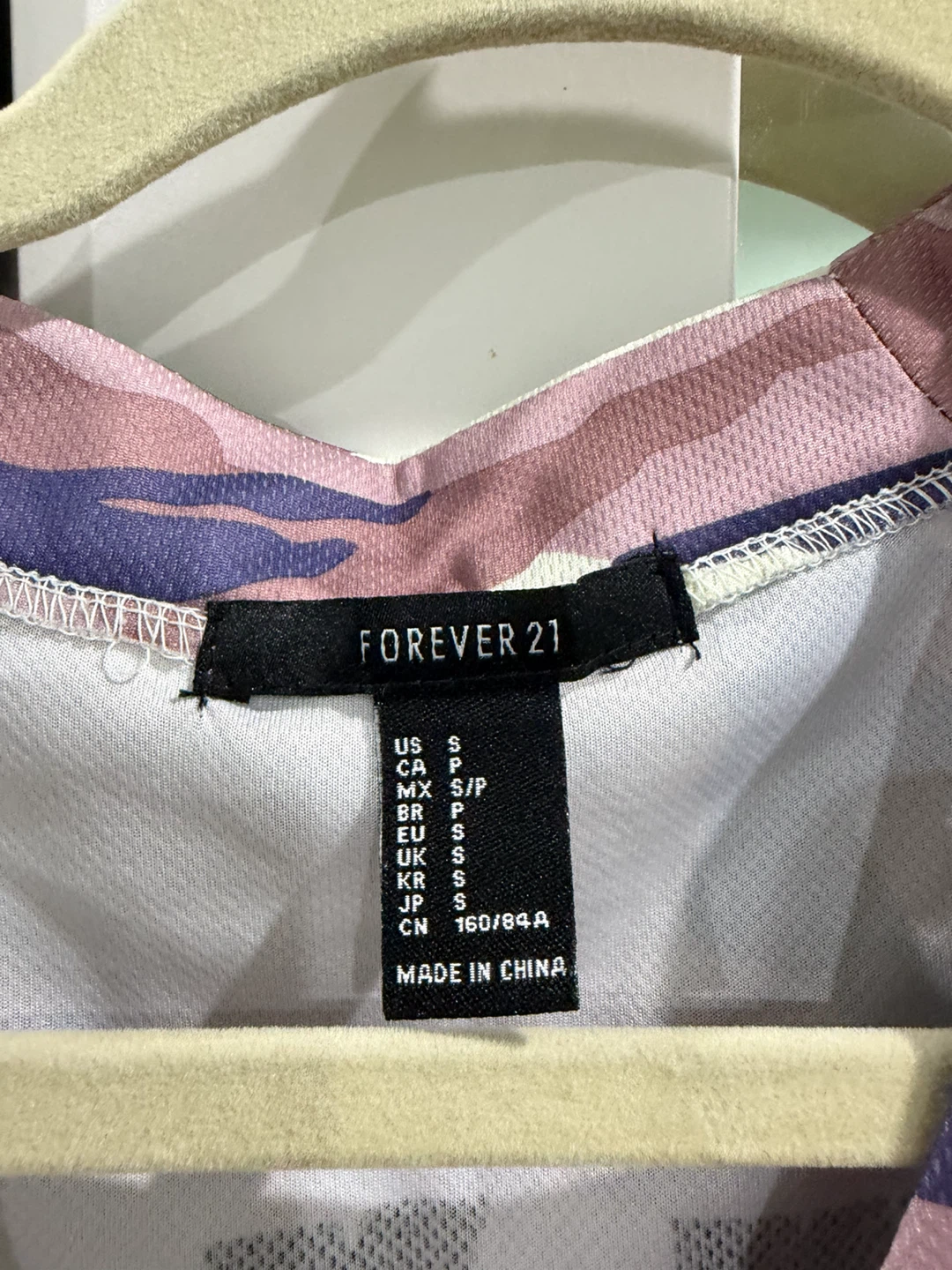 Forever 21 Camo Baseball Jersey Size S - photo 2