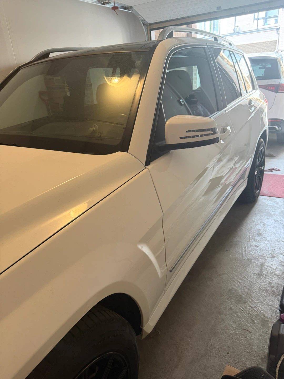 White Mercedes-Benz GLK 250 Bluetec - photo 4