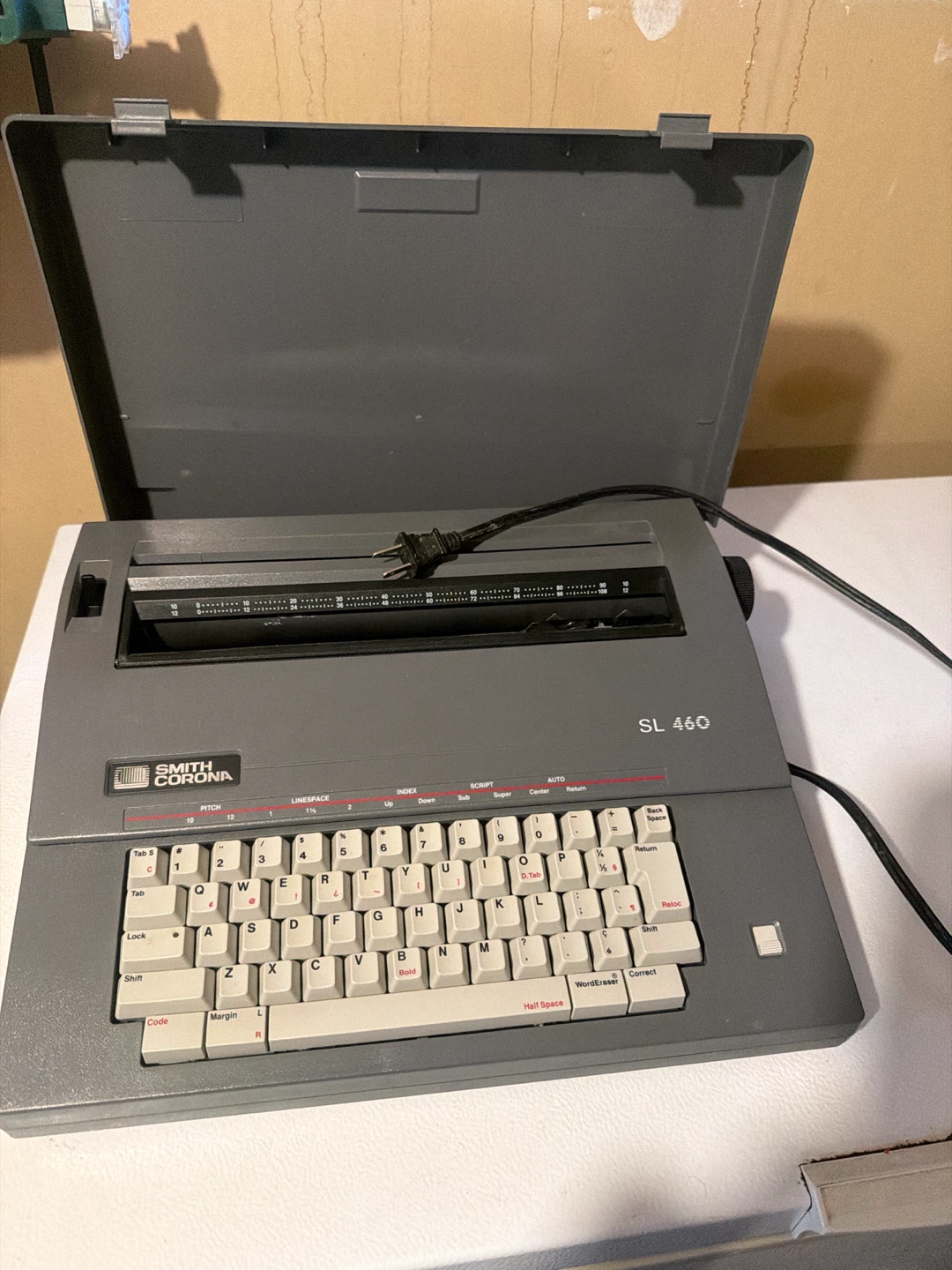 Smith Corona SL 460 Typewriter - photo 3