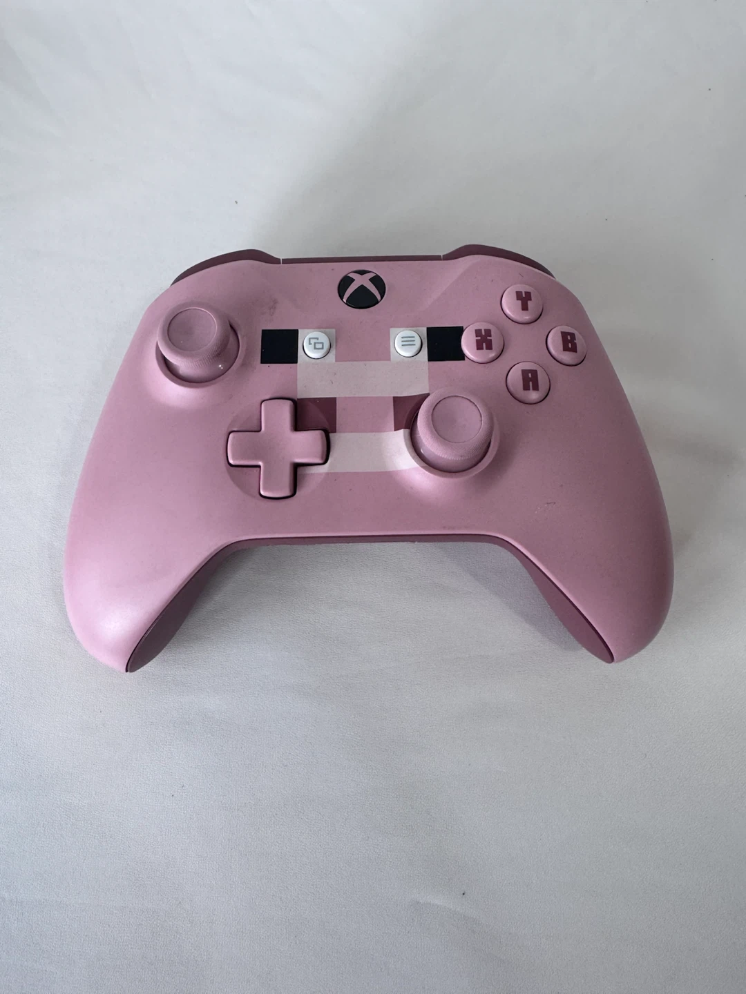 Minecraft Pig Pink Xbox Wireless Controller