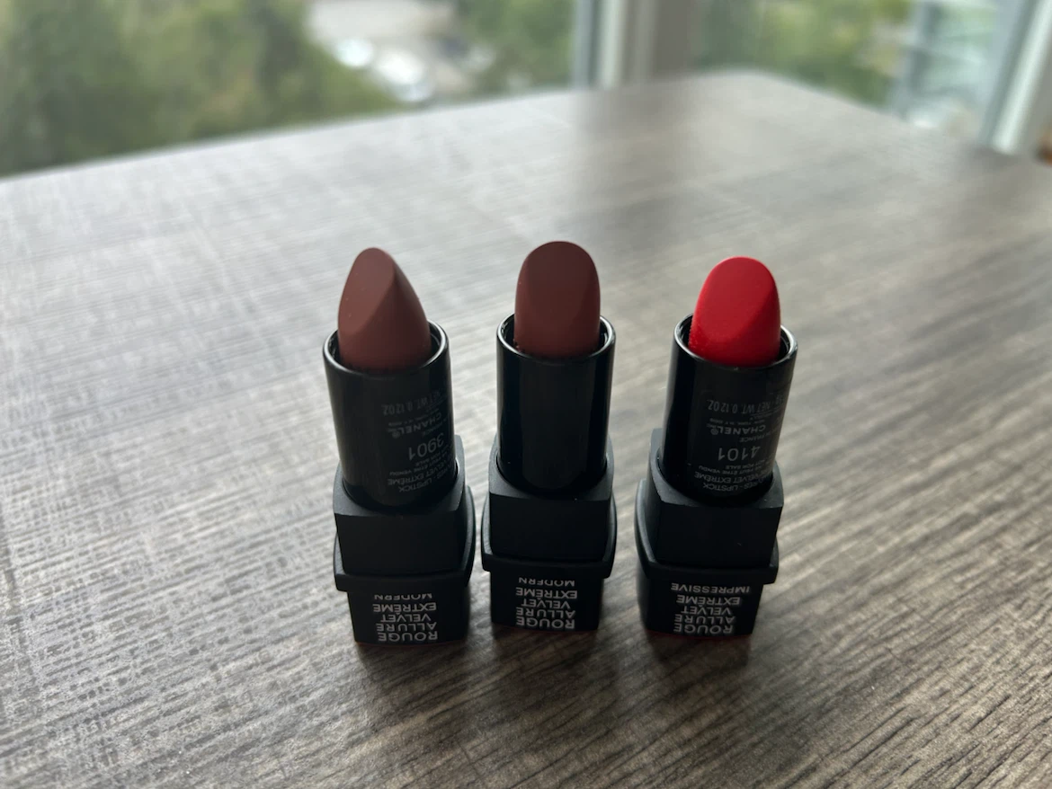 Chanel Rouge Allure Velvet Extreme Lipsticks - 3 Shades - photo 3