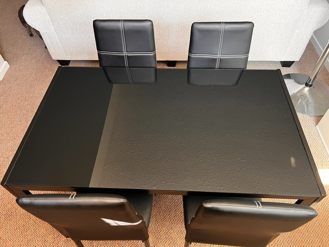 Modern 4-Piece Dining Set – Like New - photo 2