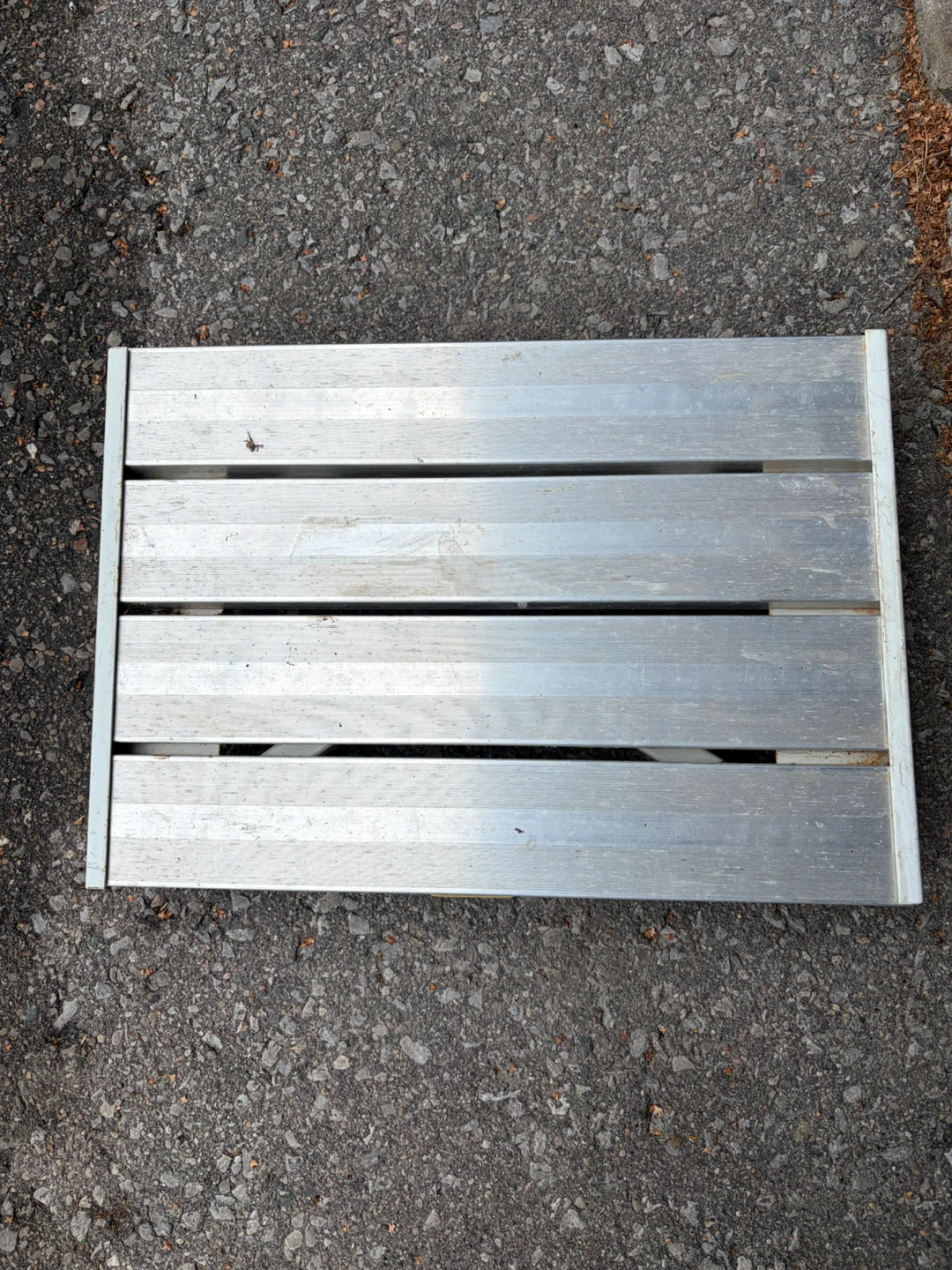 AmazonBasics Step Stool - photo 2