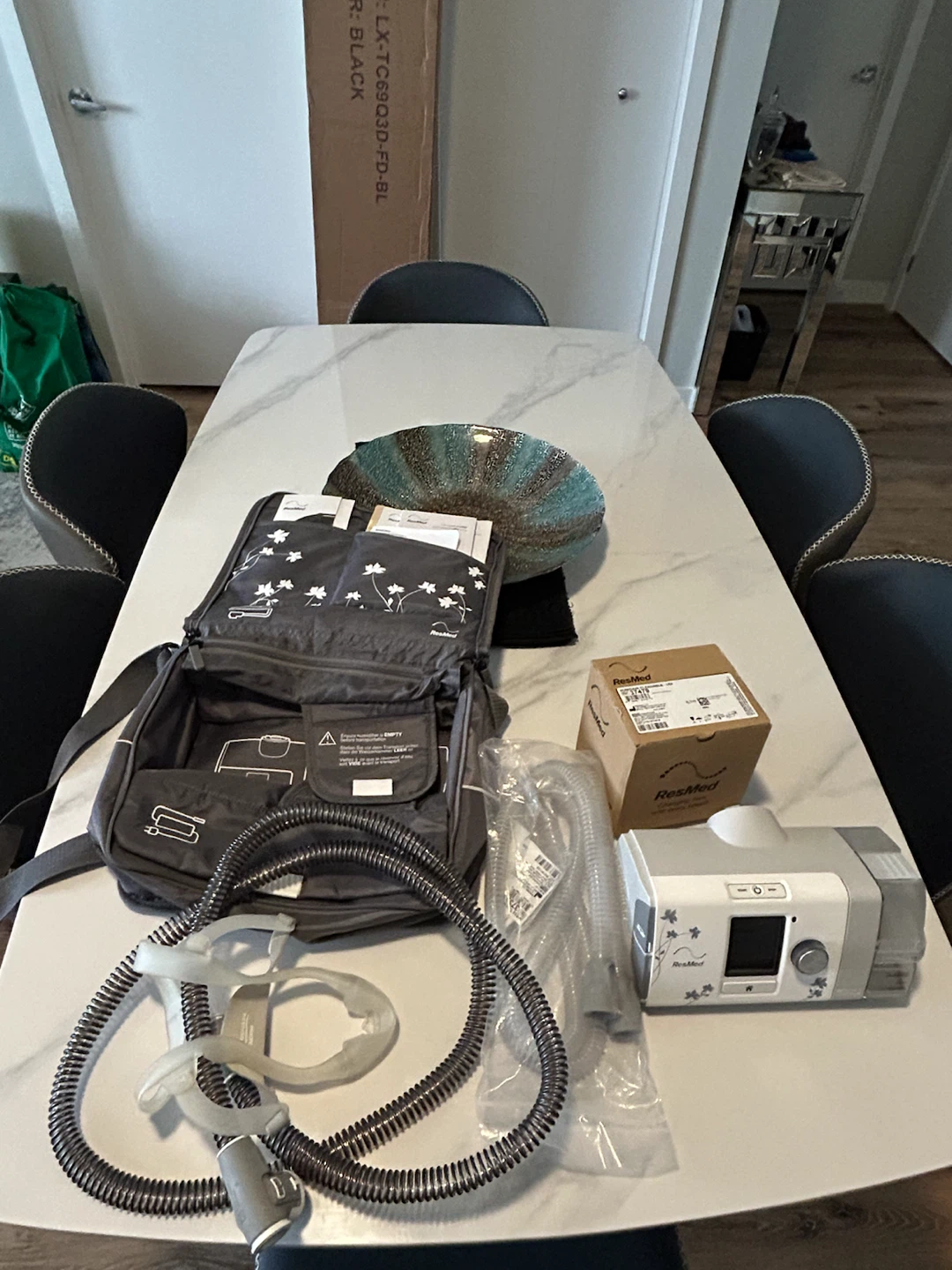 ResMed AirSense 10 CPAP Machine – Good Condition - photo 3