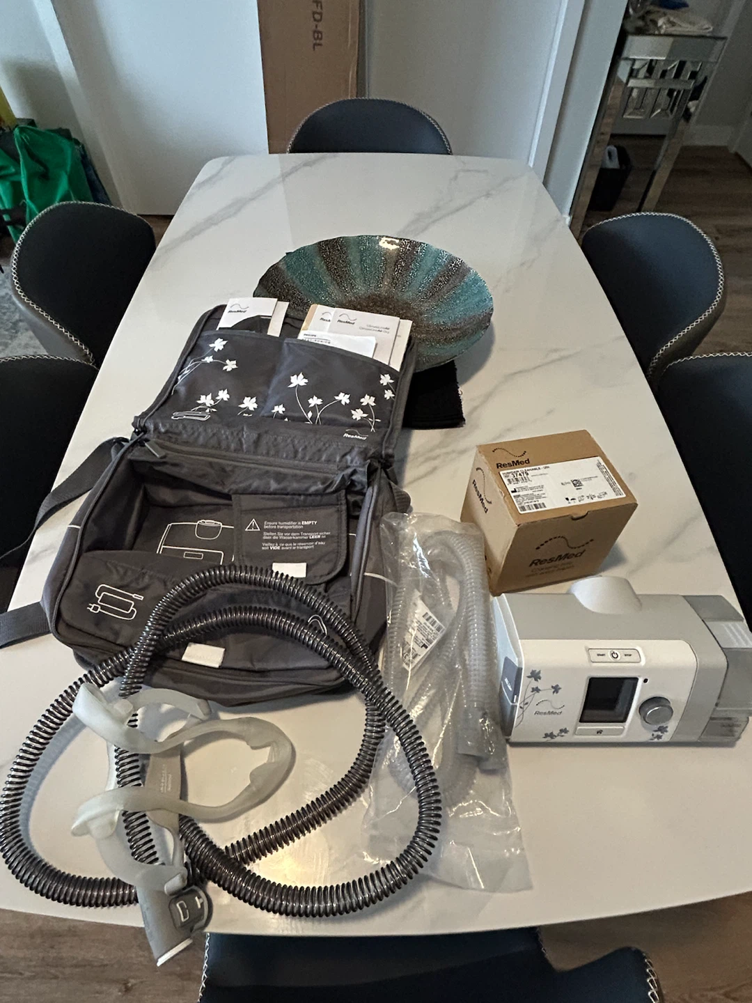 ResMed AirSense 10 CPAP Machine – Good Condition - photo 4
