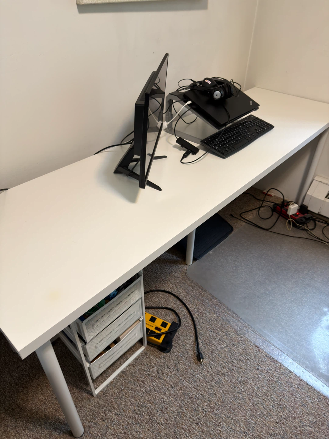 White Desk - photo 2