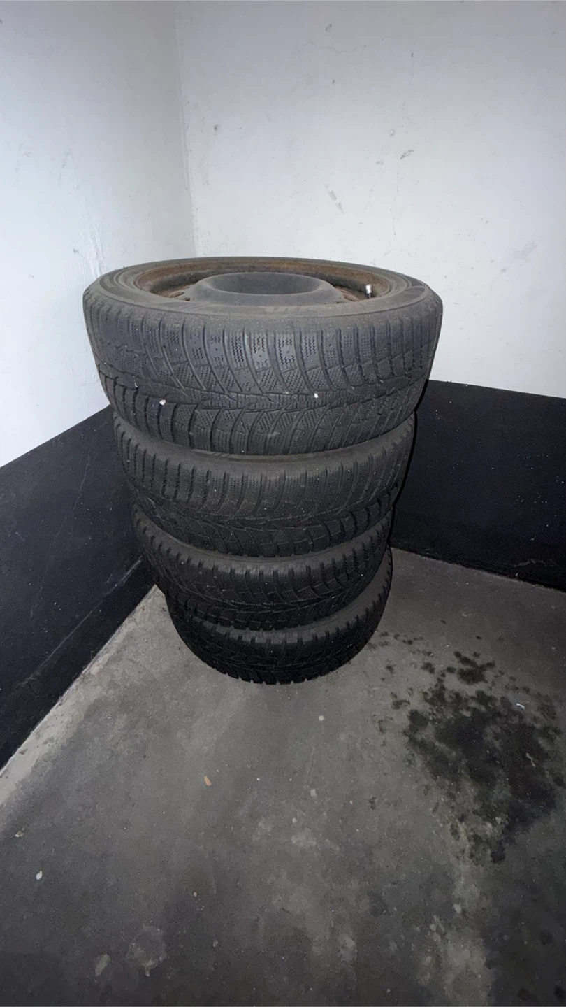 $150 Laufenn Winter Tires and Rims 215/55/17 5x114.3 - photo 5