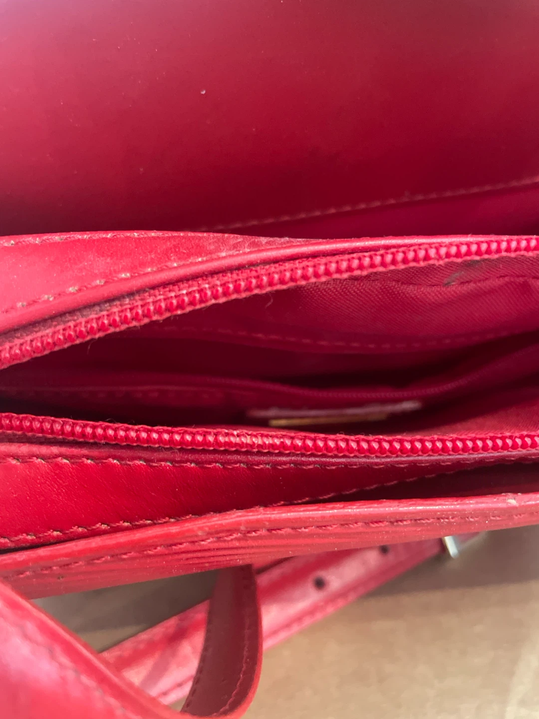 Red Leather Shoulder Bag - photo 2