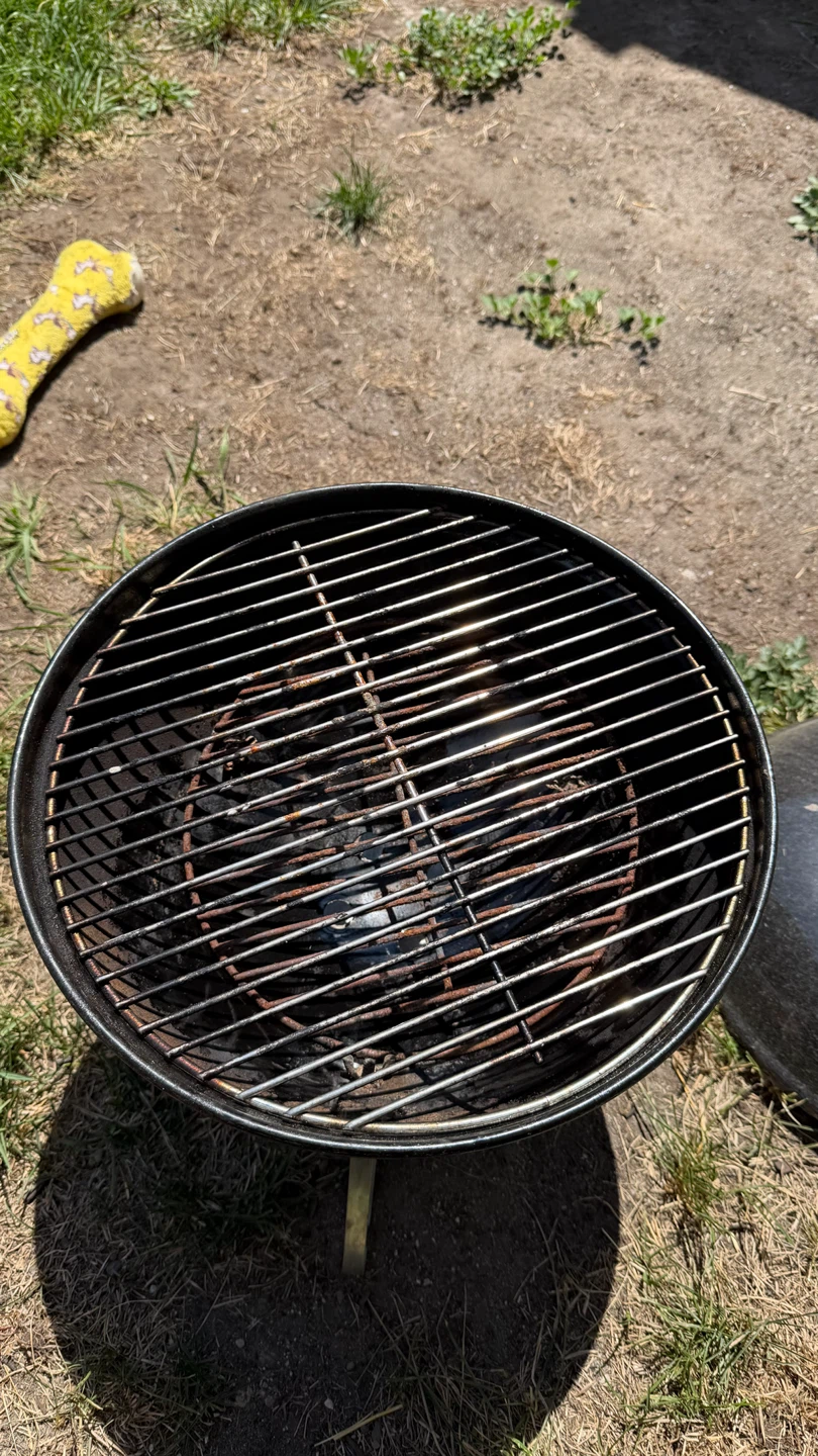 Weber Jumbo Joe 18-inch Portable Charcoal BBQ in Black - photo 3