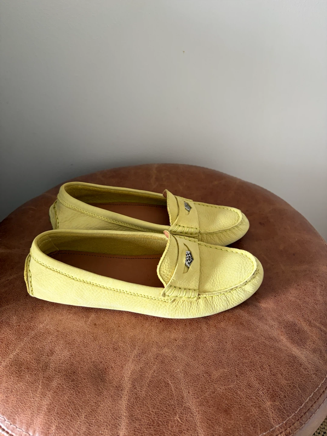 Authentic New Coach Driving Loafers sz 6 womans