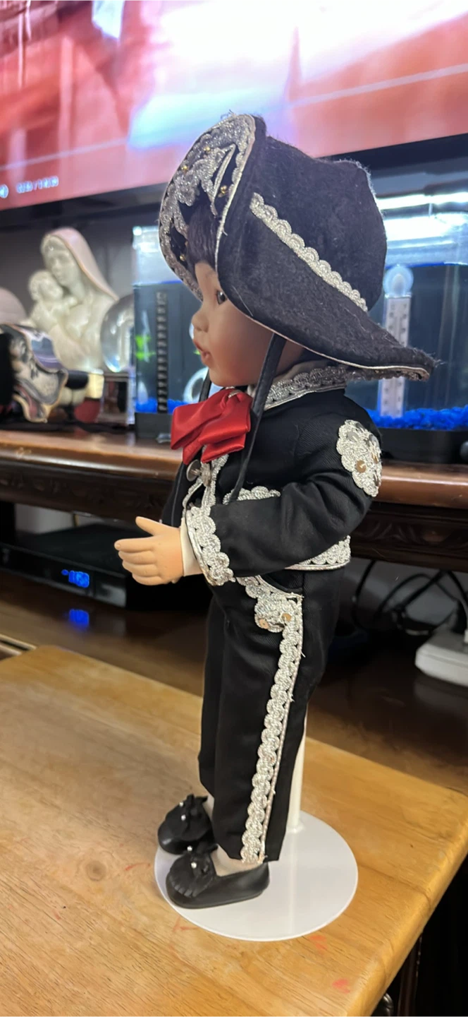 Danbury Mint “Jose” Porcelain Doll - photo 2