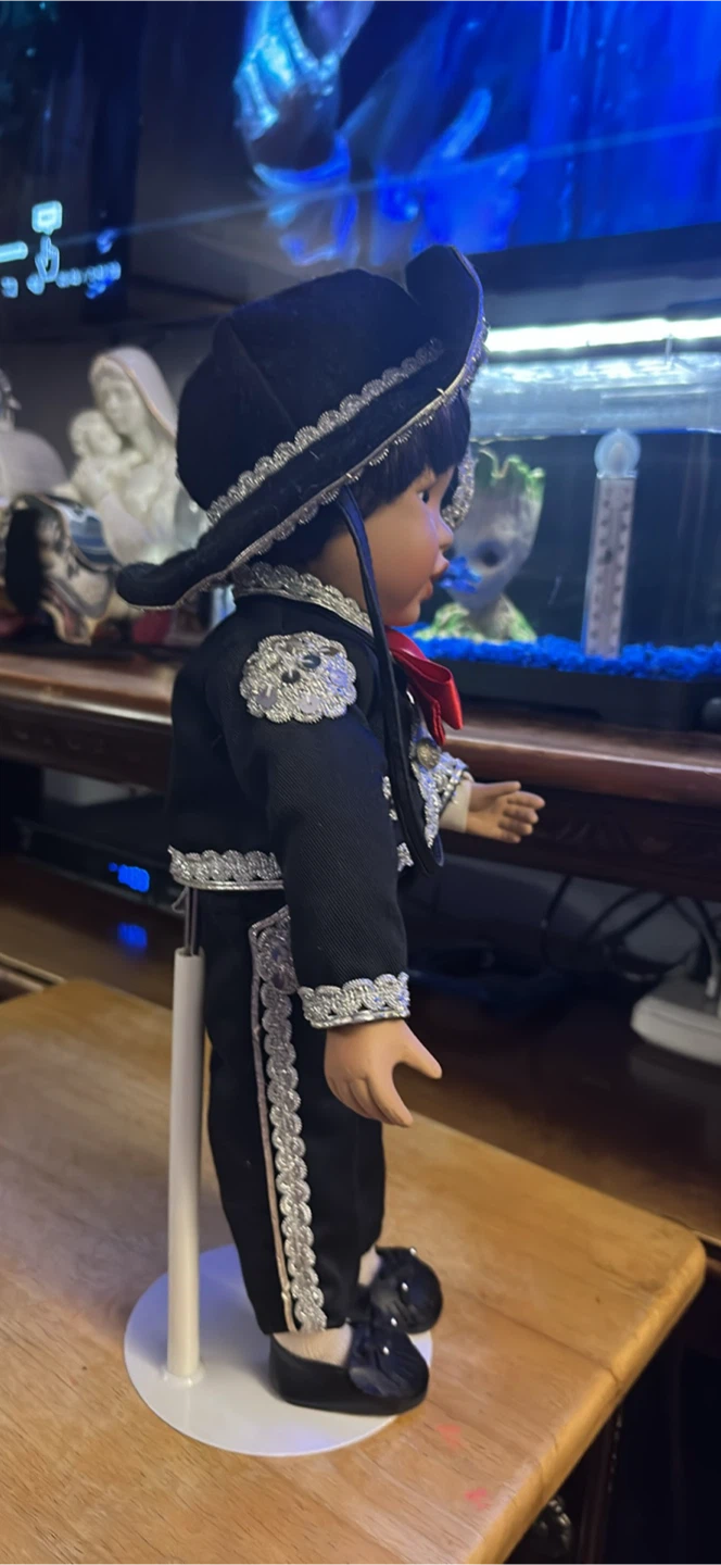 Danbury Mint “Jose” Porcelain Doll - photo 4