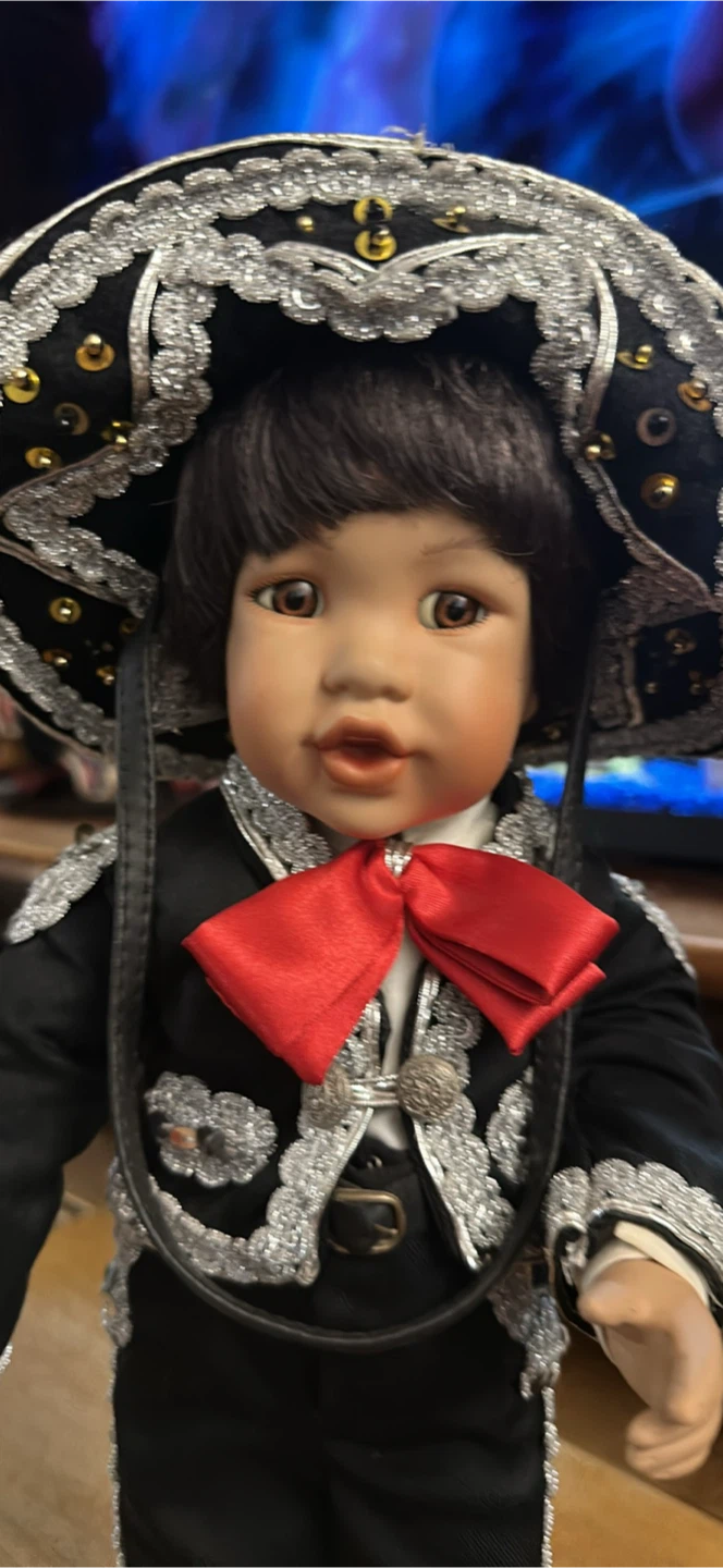 Danbury Mint “Jose” Porcelain Doll - photo 5