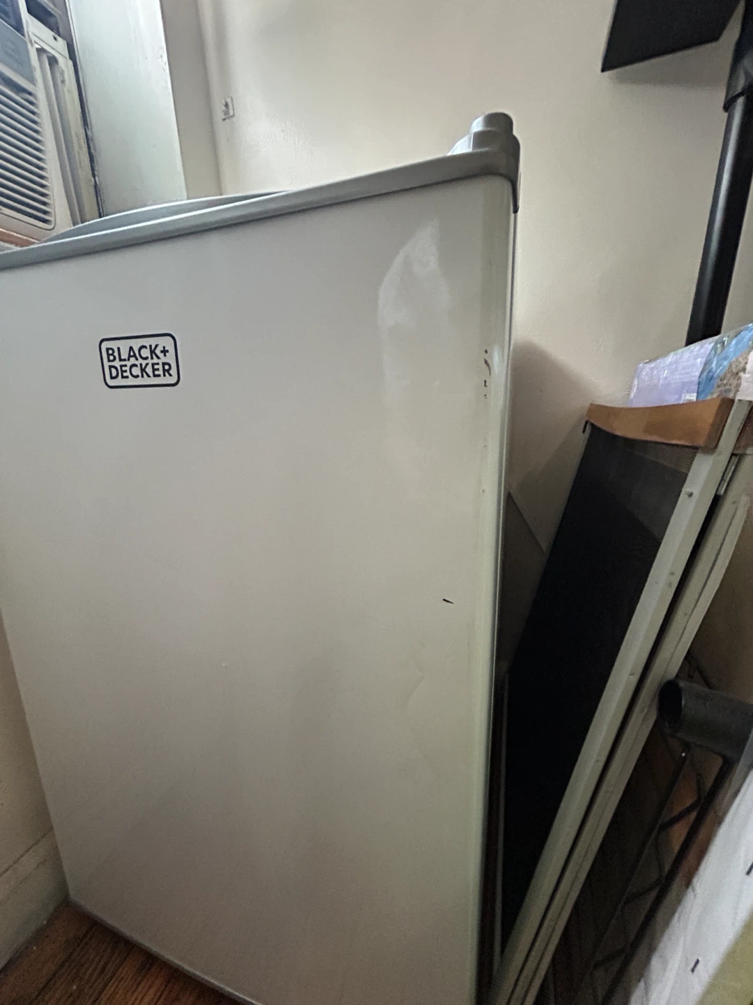 Black+Decker Compact Refrigerator / Mini Fridge - photo 5