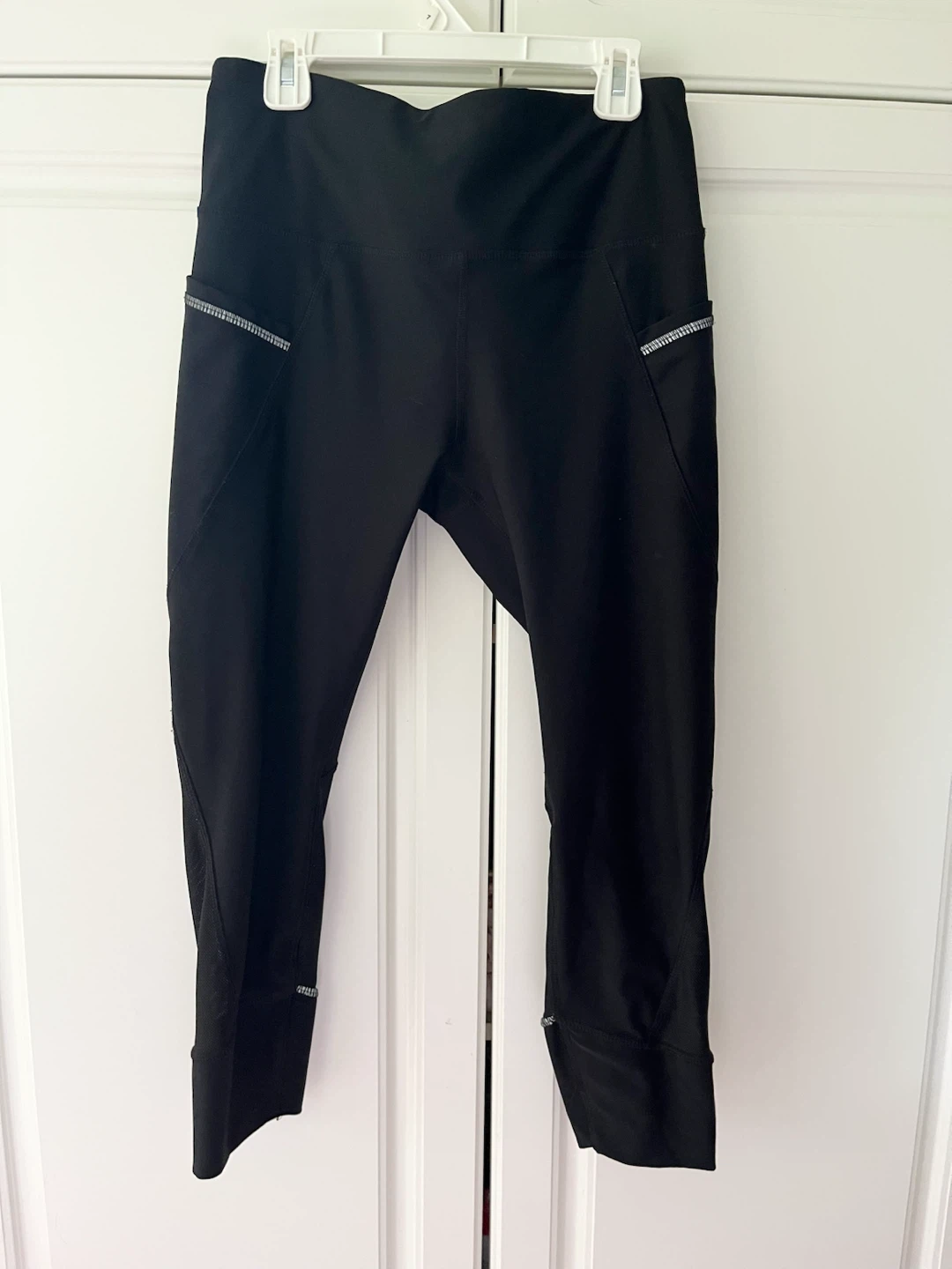 ALL 3 MED Leggings  / tights / yoga pants for $15 - photo 4