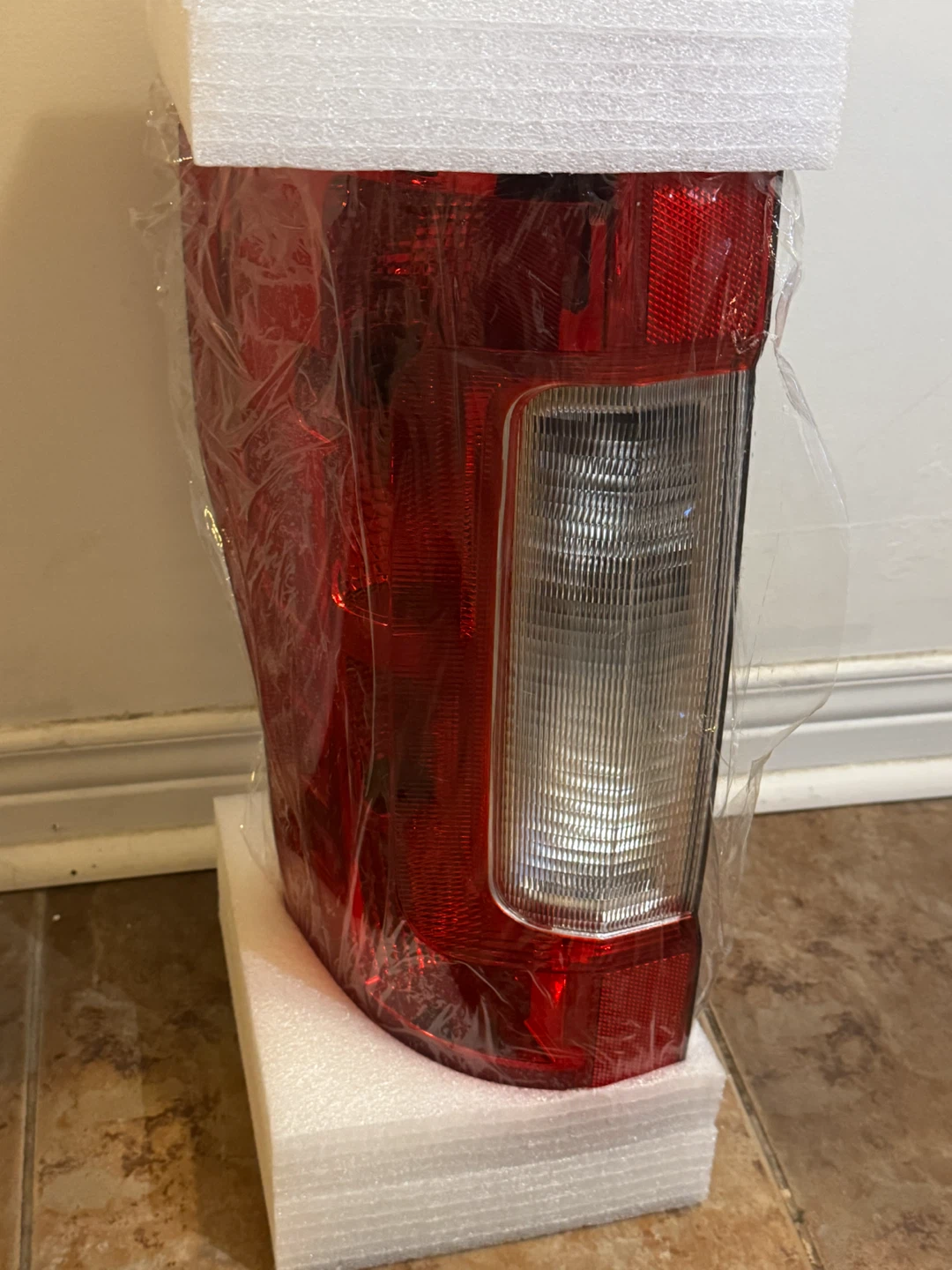 Brand new aftermarket tail light for 2017-2019 Ford Super Duty - photo 2