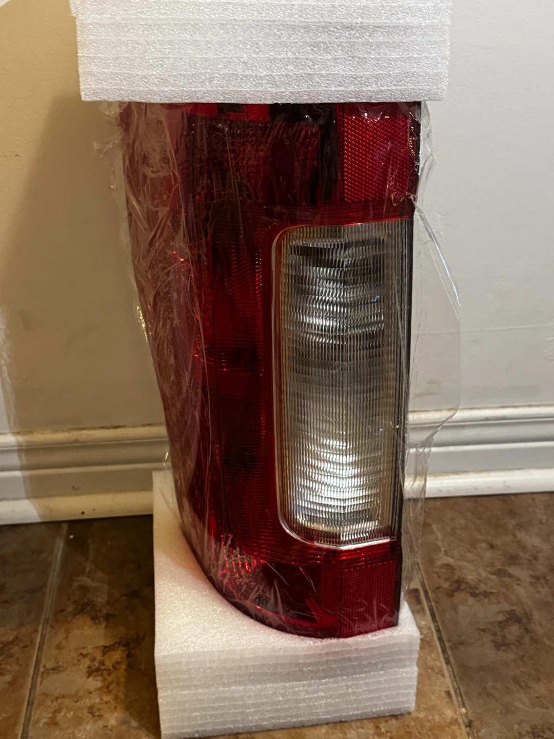 Brand new aftermarket tail light for 2017-2019 Ford Super Duty - photo 3