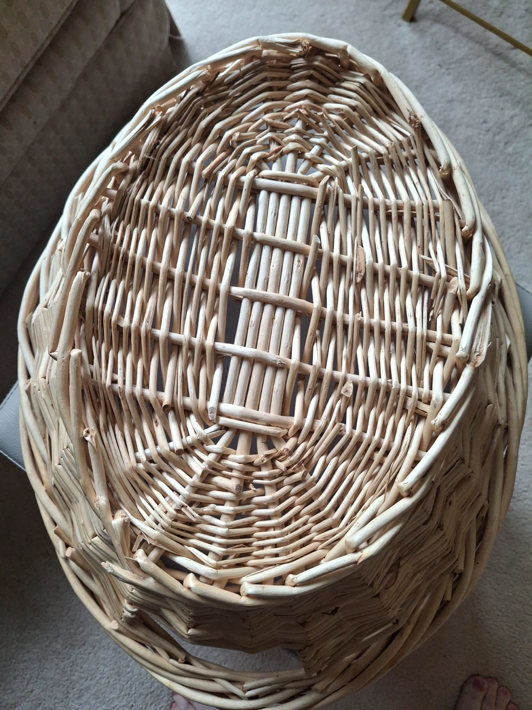 Wicker basket with handles - photo 3
