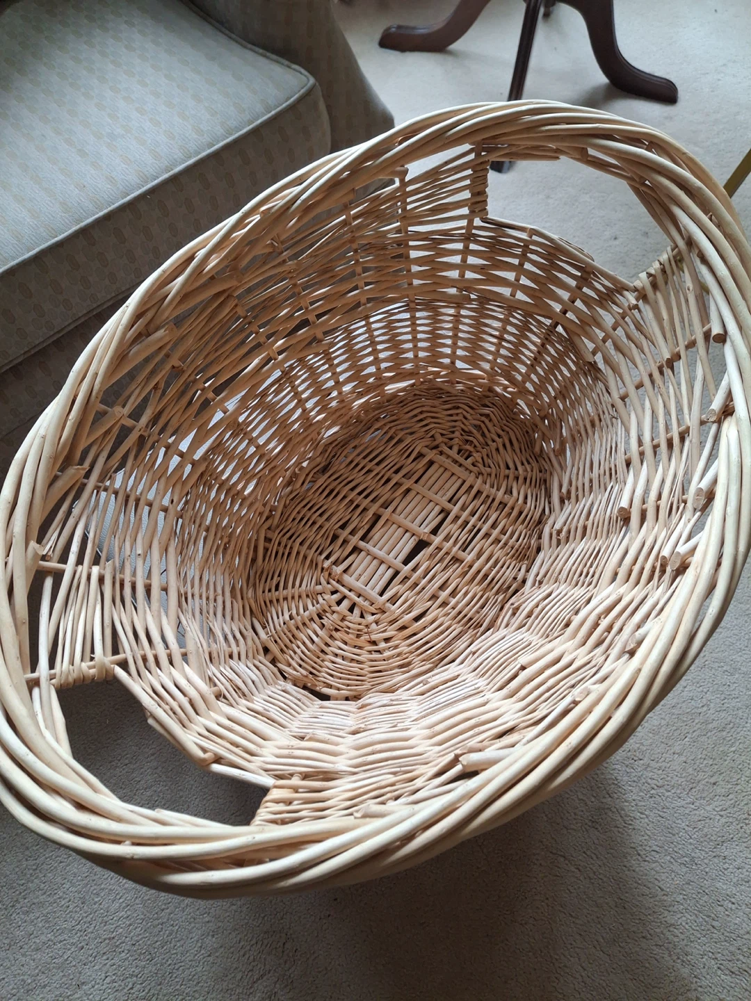 Wicker basket with handles - photo 5