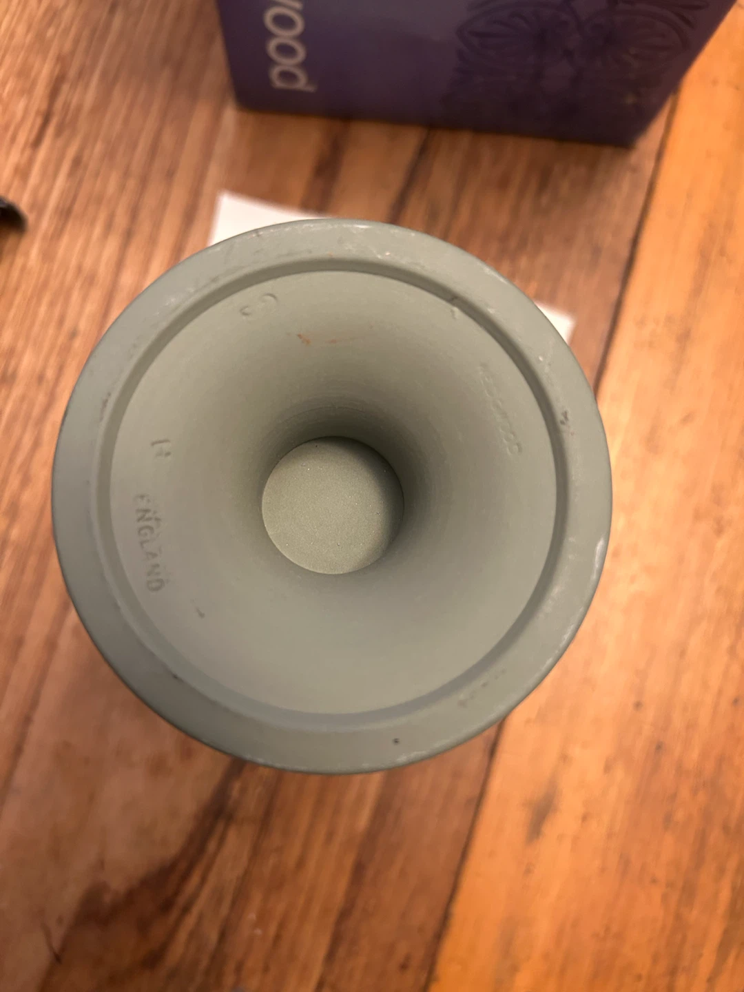 Wedgwood Jasperware Vase - photo 2
