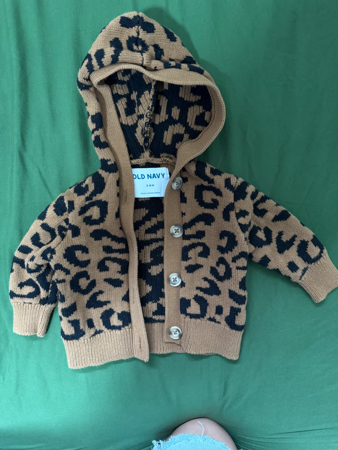 Old Navy Baby Leopard Print Cardigan - photo 2