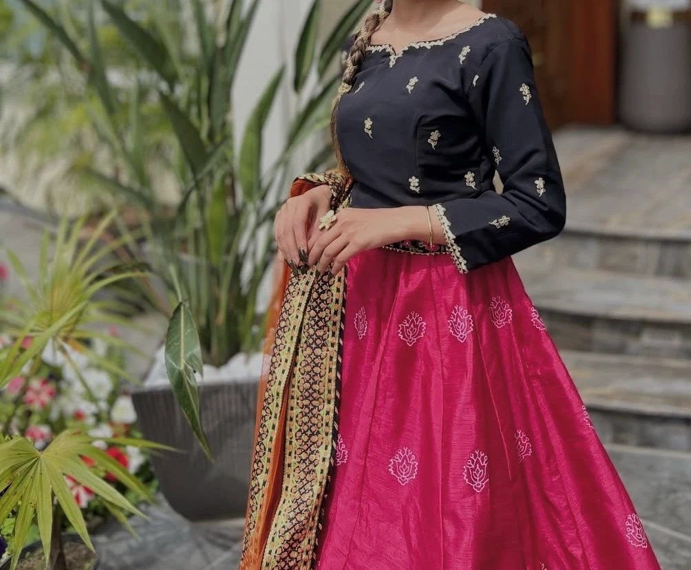 Pakistani mehendi lehenga - photo 2